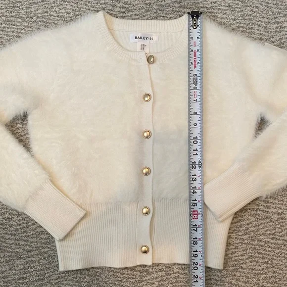 Bailey 44 Ivory Fuzzy Cardigan Sweater XS with Gold Buttons NWT - Picture 7 of 9